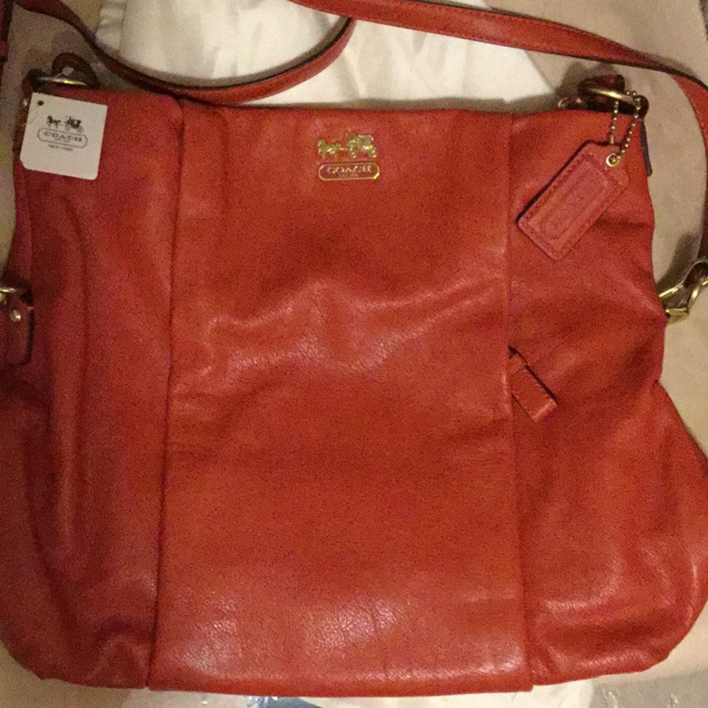 NEW😍Lovely Authentic Coach Bag